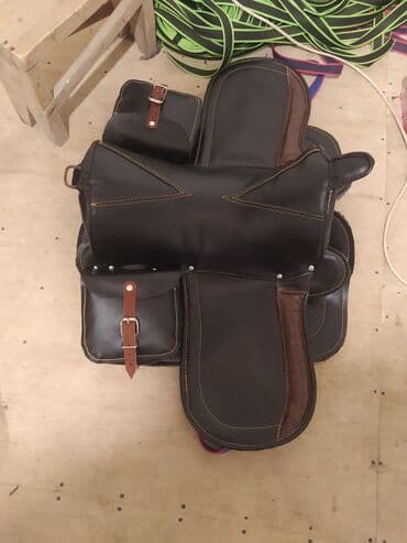 Yuvalar: At yəhəri (yəhərə daxildi )
quşqun
çəki 
üzəngi dəmiri 
üzəngi qayşi — 2