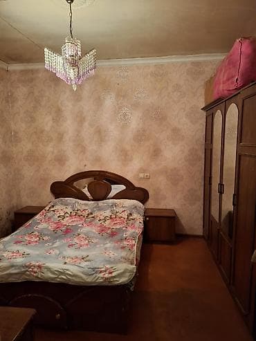 kridit evler: Ev gəncədə köhnə maşın bazarına yaxın üç otağ hər bir şəraiti var — 4