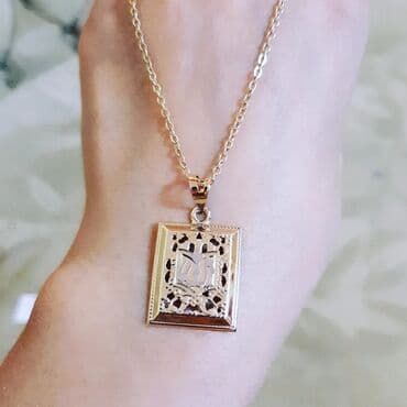 tək qaş: Dəstə daxildir: Sep, Kulon, Boyunbağı, Sarı qızıl, 585 Əyar, 256 g — 3