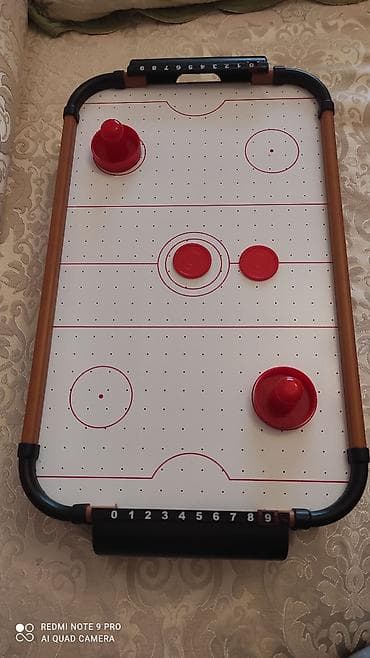 Boks kisələri: Mini stolüstü hava xokkeyi oyunu .30 AZN — 2