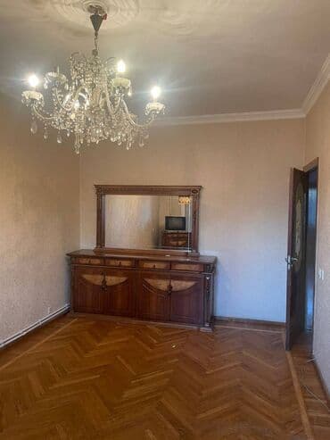 gəncə kiraye ev: Məzil kirayə verilir. 4 otaq, 9.4 m, 110 kv, Eshyasizdi konbi var orta — 2