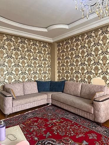 Uqlavoy divan. 550azn. acilir bazalidi, ölcü 3/2m. ünvan mezahir