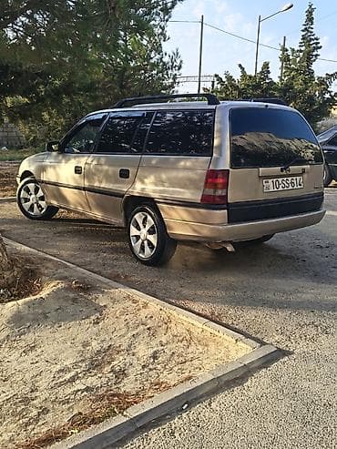 Avtomobil satışı: Opel Astra: 1.6 l | 1997 il 610151 km Universal — 1