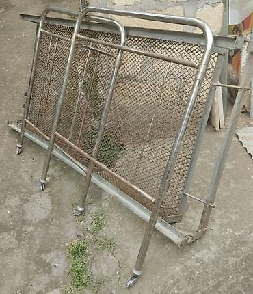 Sənaye tipli metal çəpər-panellər və dayaqlar - Material: möhkəm