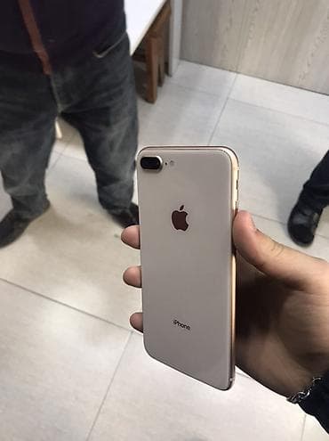 iphon 13 mini: IPhone 8 Plus, Qızılı, Simsiz şarj — 2