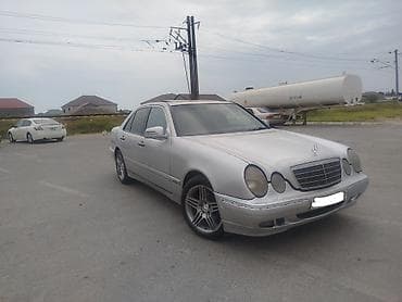 mersedes e klas: Mercedes-Benz E-Class: 2.5 l | 1997 il Sedan — 2
