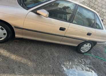 авто запчасти на опель: Opel Astra: 1.6 л | 1997 г. 390000 км Седан — 3