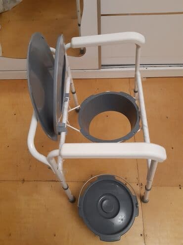 Xəstələr üçün unitazlar: Portativ tualet kreslosu (kommod) - Möhkəm metal karkas, sabit — 1