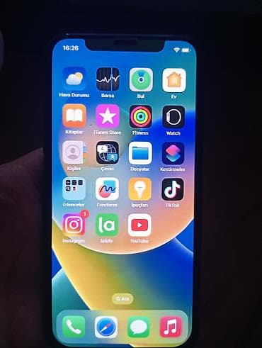 iphone xr 2: IPhone X, Qara, Face ID — 1