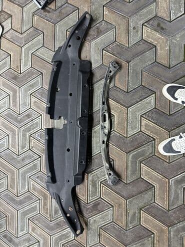 kuzu: Ön, Toyota Land cruiser, 2010 il, Ünvandan götürmə, Pulsuz çatdırılma, Ödənişli çatdırılma — 10