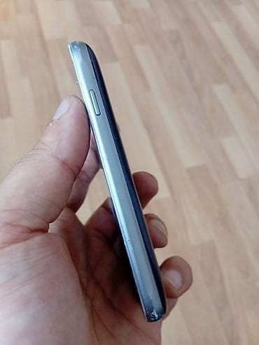 philips xenium 9@9s: Samsung 16 GB, rəng - Qara, İki sim kartlı — 4