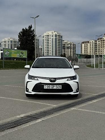 changan benni mini: Toyota Corolla sedan – ağ rəng, hibrid. Texnologiya və avadanlıq: - — 6
