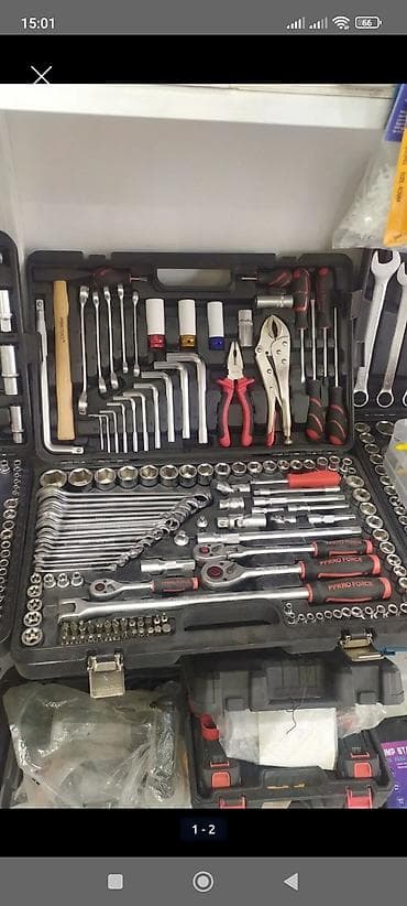 instrumenti: Peşəkar alət dəsti – geniş komplekt, sərt plastik çamadanla Məzmun — 1