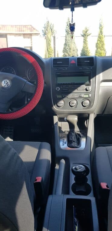 Volkswagen: Volkswagen Jetta: 1.6 l | 2009 il Sedan — 7