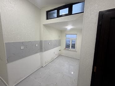berde ev: Bakı, 20-ci sahə, 3 otaqlı, Köhnə tikili, m. Elmlər Akademiyası, 85 kv. m — 3