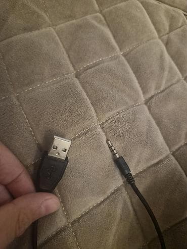 Oyun qulaqlığı və mikrofonlu headset - Rəng: qara-qırmızı - Bağlantı lalafo.az -da Oyun qulaqlığı və mikrofonlu headset - Rəng: qara-qırmızı - Bağlantı