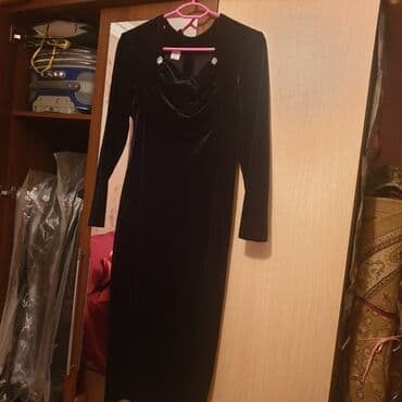 qara don: Ziyafet geyimi Baha alainip 1 defe geyilip turk malidi razmer 44 — 1