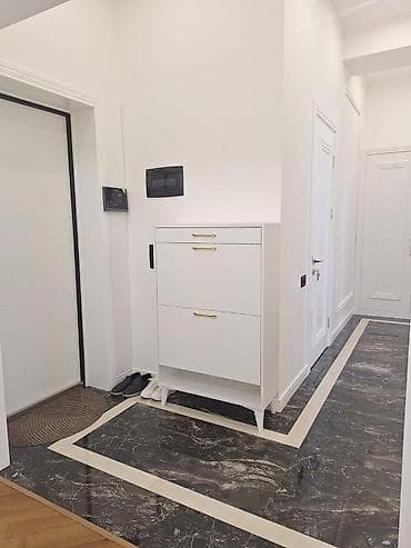 ev menzil: İcarəyə verilir 2 otaqlı yeni tikili 92 m², 28 May m. Kateqoriya Yeni — 9