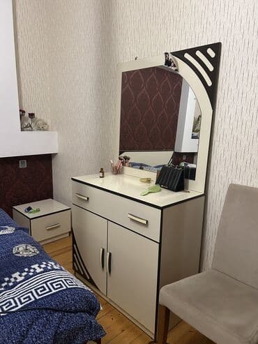 продаю старую мебель: Двуспальная кровать, Шкаф, Б/у — 4