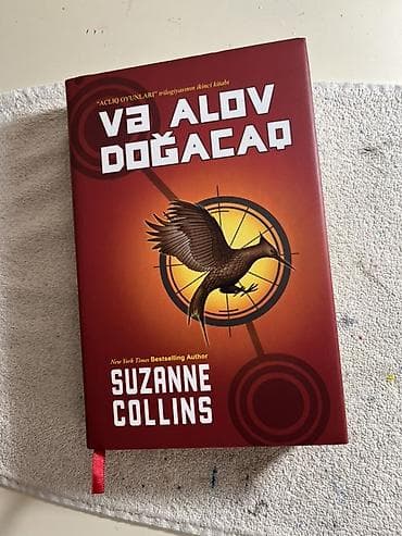 Satılır: 4 müxtəlif bədii əsərdən ibarət kitab dəsti (azərbaycan — 1