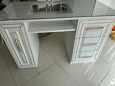 ikinci el stol: Yeni, Manikür üçün masa, Güzgüsüz — 2