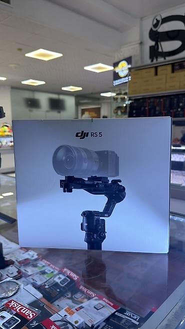 DJI RS 5 kamera stabilizatoru - 3-oxlu əl gimballı quruluş, peşəkar