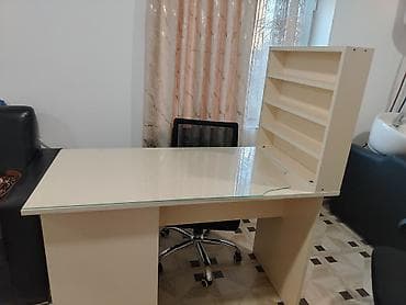 Düz masa, Siyirməli, Polkalı, Şüşə — 2