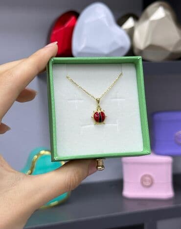 qadınlar üçün strazlı papaqlar: Zərif qadın boyunbağıları – müxtəlif dizayn seçimləri - Model 1 — 9