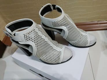 женские пляжные шлепанцы: Aldo, Размер: 38.5, цвет - Белый, Б/у — 1