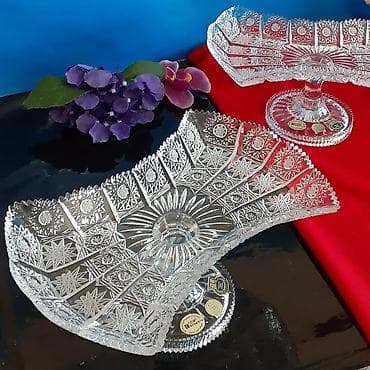 ag yolka: Tom şirniyyat qabılar
1 ededi 155 azn — 3