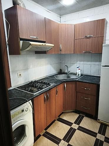 memar: Memar ecemi metrosu 600 azn 2 otağ 50m² 5 .1 M
🇦🇿 Kəmalə — 2
