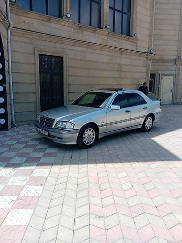 taube kondisioner: Mercedes-Benz C-Class: 1.8 l | 1999 il Sedan — 1