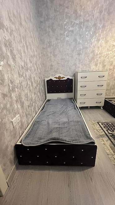 tek kravat: ((5152))*Asya* Qiymet. ((Biri))100 azn. Iki eded tek neferlik çarpayi — 1
