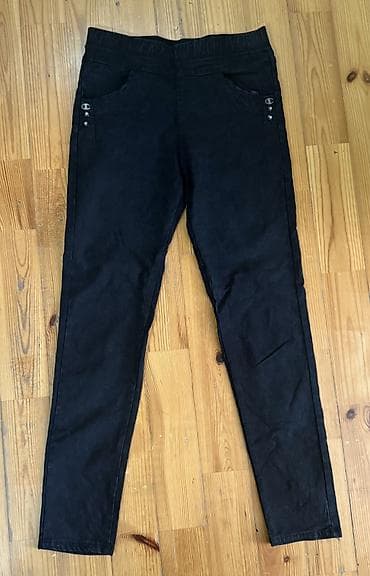 jeans: Her biri 10 azn satilir
baha alinib,az istifade olunub
051-434-50-82 — 5