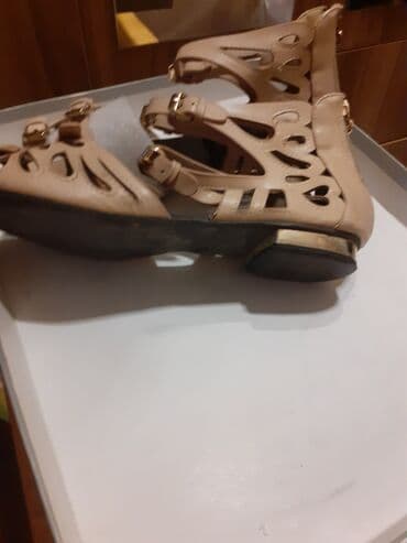 Çəkmələr: Ölçü: 39.5, rəng - Bej, İşlənmiş — 2