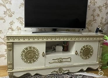 barnı stul: Klassik üslubda dəst mebellər Yemək otağı: - Ağ-krem rəngli, qızılı — 6