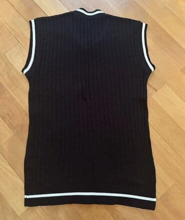 Köynəklər: Qara rəngli trikotaj jilet - Üst geyimi, qoluzun (qolsuz) jilet — 2