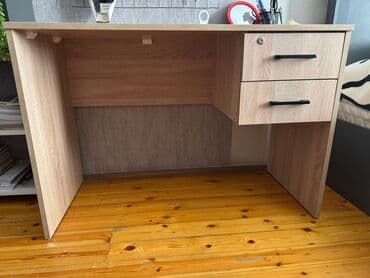 iş stolu: Kompüter masası — 1