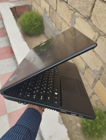 скупка нерабочих ноутбуков: Acer noutbuk - Ekran: 15.6" (mat panel), üst çərçivədə veb‑kamera. - — 3