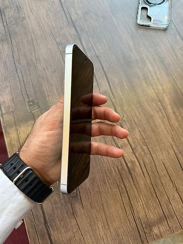 hisense smart tv: S24FE 256 yaddas 8 ram cox idyal vezyet — 1