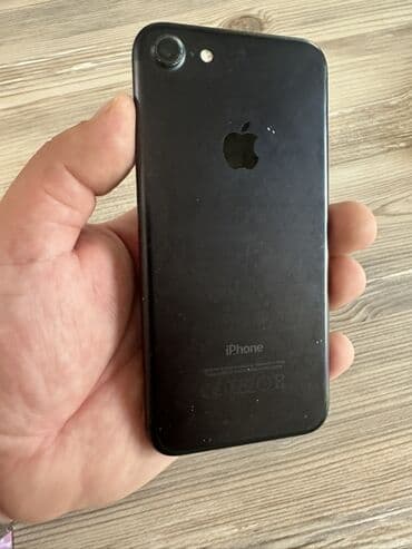 iphone 7 pulus: IPhone 7 — 4