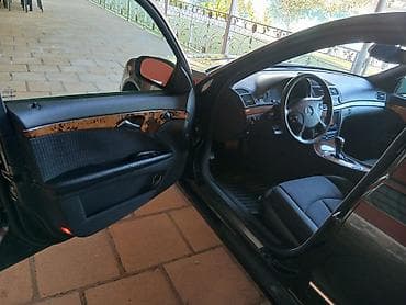 disk qabi: Mercedes-Benz E 240: 2.6 l | 2002 il Sedan — 7