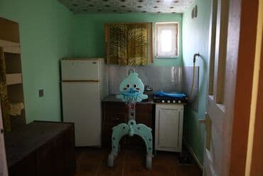 qutqaşınlı küçəsi: 6 otaqlı, 300 kv. m, Orta təmir — 38