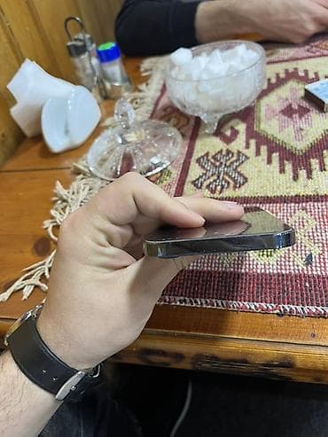 IPhone 13 Pro, 128 GB, Graphite, Qırıq