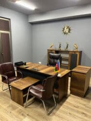 mudur stolu: ✅Stokda: 15 ədəd ✅Yenidir! qiymət real öz qiymətidir! ❌Oturacaglar — 2