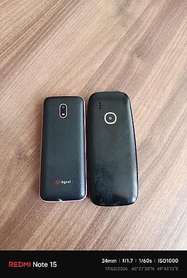 telefon aksesuar toptan: Satılır: 2 ədəd düyməli mobil telefon birinin qiymetidi 10 azn — 2