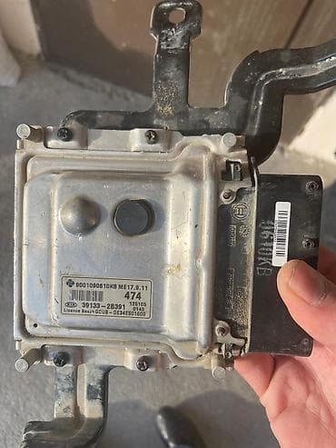 kia starter: Kia rio beyin islek veziyyetdedir vuruq masinin ustunnen cixib orginal — 2