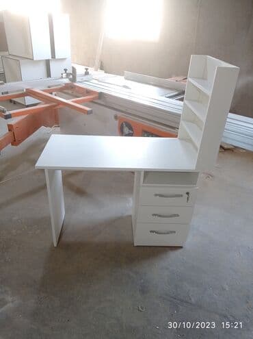 стол для наращивания ногтей: Manikür masa — 1