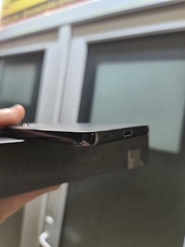 iphone 13 mavi: Samsung Galaxy S22, 128 GB, rəng - Qara, Simsiz şarj — 8