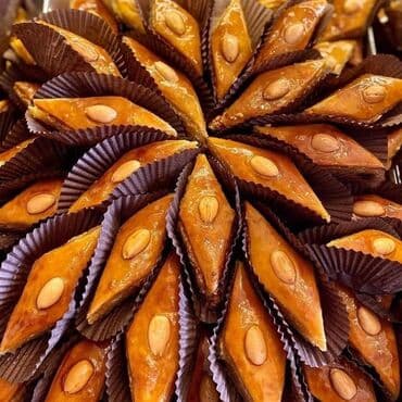 paxlava qiyməti: Xonca ucun paxlava sifarisle hazirlanir.Sifaris en az 3-4 gun onceden — 1